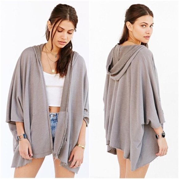 Urban Outfitters Truly Madly Deeply burgundy Hood oversized Poncho Cardigan XS - Picture 7 of 13